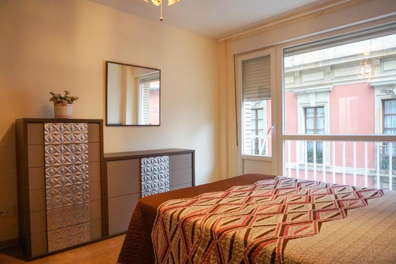Apartamento Centrico Y Proximo A La Playa Apartman Gijón Kültér fotó